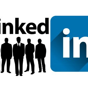 What are some successful LinkedIn marketing strategies for photographers?